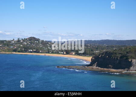 Voir à au sud de Newport Beach, une des plages du nord de Sydney, Nouvelle Galles du Sud, Australie Banque D'Images