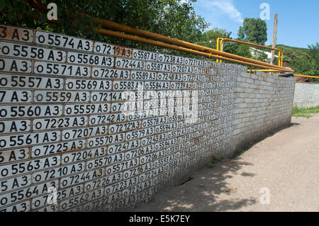 Les plaques de mur supprimé de voitures ennemies, état non reconnu , vank du haut-karabakh Banque D'Images