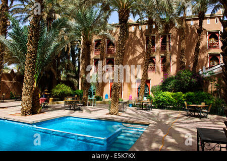 Zagora, l'Hotel,Oasis dans le désert,Paul Street,Voyages et photographe de paysage,Sud Maroc,en bordure du désert du Sahara et en Algérie,Afrique du Nord Banque D'Images