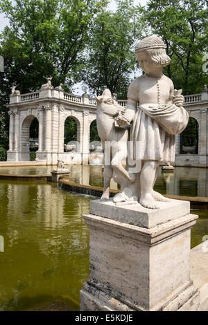 Marchenbrunnen Conte de fontaine dans Volkspark Friedrichshain, Berlin Allemagne Banque D'Images