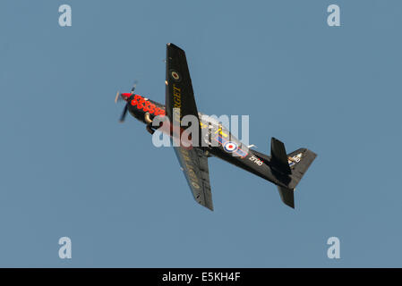 Abingdon, UK - 4 mai 2014 : RAF en schéma de peinture spéciale Tucano vu à Abingdon Air Show. Banque D'Images