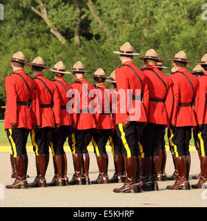 Coucher du soleil en retraite cérémonie à la Gendarmerie royale du Canada à Regina, en Saskatchewan. Banque D'Images