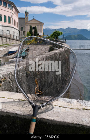 Net scoop pêche, lac de Côme, Italie Banque D'Images