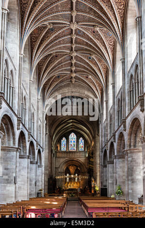 Cathédrale de Hereford, Royaume-Uni. Vue intérieure de la nef vers l'autel Banque D'Images