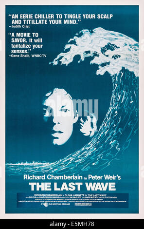 La dernière vague, l'affiche australienne, Richard Chamberlain, Olivia Hamnett, 1977 Banque D'Images