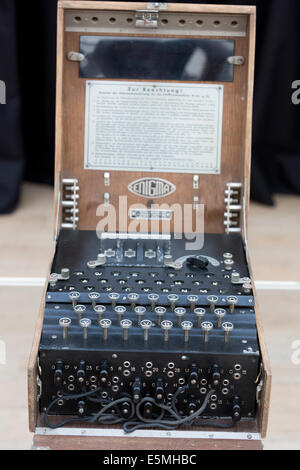 Maison de vente aux enchères Christie's présente les éléments de la 'hors de l'ordinaire et sa vente, Londres, Royaume-Uni. La machine de chiffrement Enigma allemande. Banque D'Images