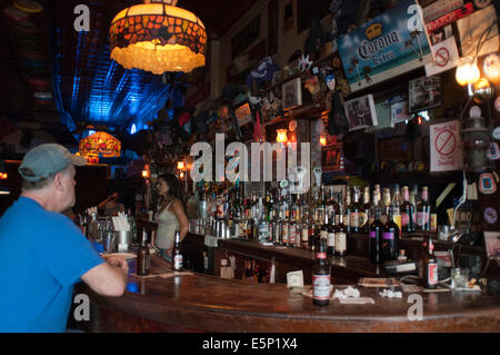 Un bar, un pub et un restaurant situé à Soho. SoHo est un quartier de Manhattan à New York (USA). Bordée au nord par Housto Banque D'Images