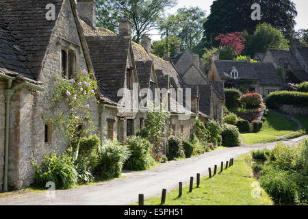 Arlington Row, Bibury, Cotswolds, Gloucestershire, Angleterre, Royaume-Uni, Europe Banque D'Images