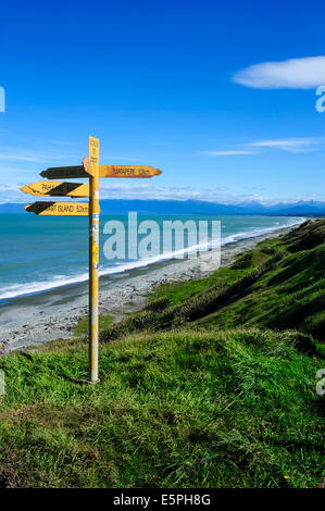 Enseigne sur Te Waewae Bay, le long de la route de Invercargill à Te Anau, île du Sud, Nouvelle-Zélande, Pacifique Banque D'Images