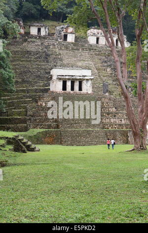 L'Acropole, bâtiment 3 de l'avant-plan, Site archéologique maya, Bonampak, Chiapas, Mexique, Amérique du Nord Banque D'Images