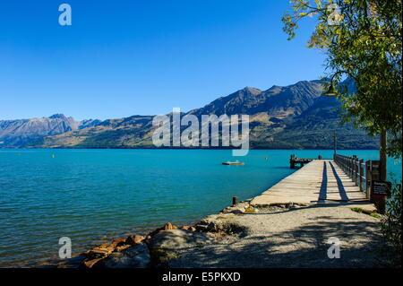 L'eau turquoise du lac Wakatipu, Glenorchy, près de Queenstown, Otago, île du Sud, Nouvelle-Zélande, Pacifique Banque D'Images