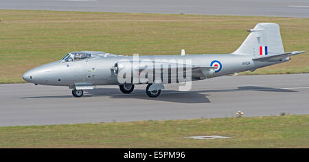 L'Escadron Midair English Electric Canberra PR9 Avions exposés au RNAS Culdrose Journée de l'air 2014 Banque D'Images