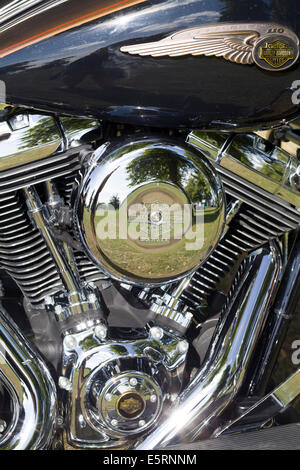 Un résumé photo d'un réservoir de carburant et chrome sur une Harley Davidson moto Banque D'Images