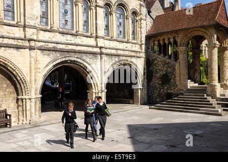 Les élèves de la King's School de Canterbury, UK Banque D'Images