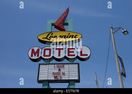 Lorraine Motel de Memphis, signe avec "Je rêve" écrit dessus, site de l'assassinat de Martin Luther King. Banque D'Images