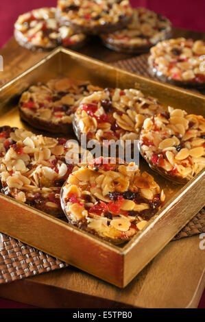 Florentins. Biscuits au chocolat et aux amandes. Banque D'Images