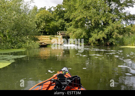 Wormingford Mill canoe portage point, rivière Stour, Suffolk / Essex, UK Banque D'Images