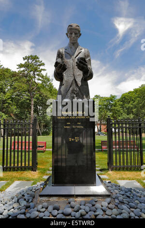 Monument de Nikola Tesla à son laboratoire de recherche Wardenclyffe Rock Point Long Island New York Banque D'Images