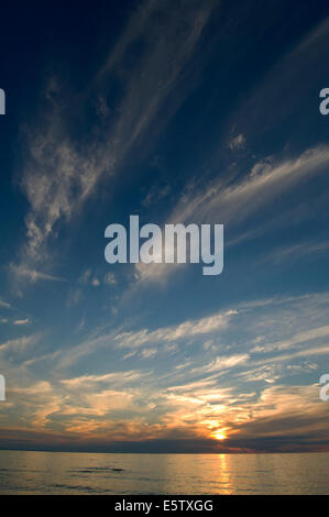 Au milieu de l'été le coucher du soleil sur la baie Georgienne, Ontario, Canada Banque D'Images