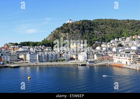 Ålesund, au bord de l'eau, Sunnmøre, Møre og Romsdal Vestlandet, Norvège, Scandinavie, Europe Banque D'Images