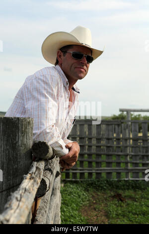 George Gaber le propriétaire de la Reata ranch près de Kyle, Saskatchewan, Canada. Banque D'Images