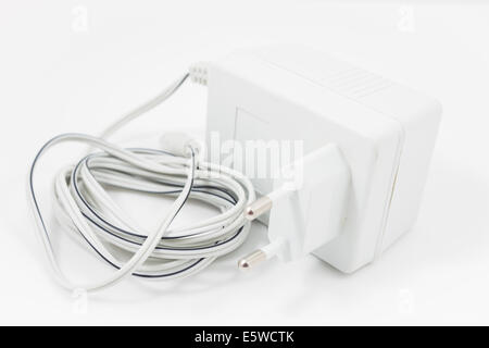 Adaptateur blanc isolé sur fond blanc, stock photo Banque D'Images