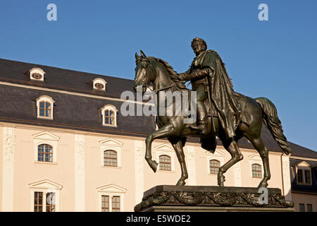 Sculpture de Grand-duc Carl August à Weimar, Thuringe, Allemagne, Europe Banque D'Images