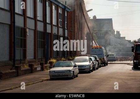 Melton Road, Leicester, UK. 7e août, 2014. Bouclés rues autour de la zone d'incendie à la suite de l'incendie. Credit : Andy Stafford/Alamy Live News Banque D'Images