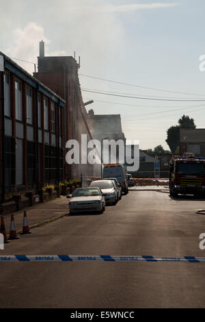 Melton Road, Leicester, UK. 7e août, 2014. Bouclés rues autour de la zone d'incendie à la suite de l'incendie. Credit : Andy Stafford/Alamy Live News Banque D'Images