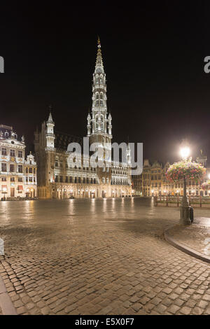 Town Hall (Hôtel de Ville), Grand Place Grand Place, le soir, Bruxelles, Belgique Banque D'Images