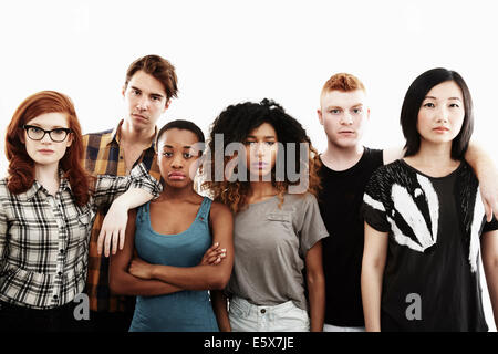 Studio de portrait officiel six graves les jeunes adultes Banque D'Images