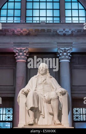 Benjamin Franklin statue au Franklin Institute, Philadelphia, Pennsylvania, USA Banque D'Images