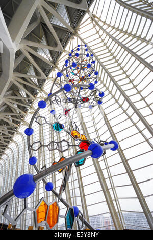 Monument de l'hélice de l'ADN dans le Musée des sciences, Cité des Arts et des Sciences, Valence, Espagne Banque D'Images