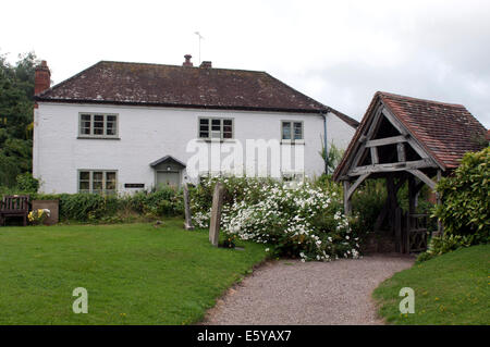 Cimetière de St James et de lychgate, Cradley, Herefordshire, Angleterre, RU Banque D'Images