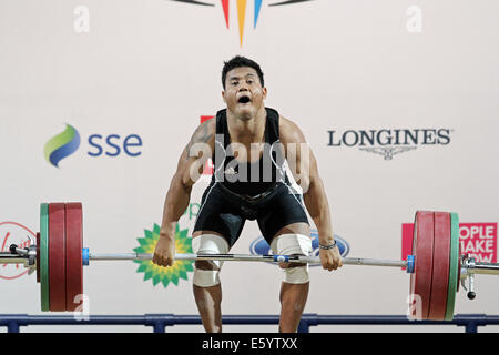 Takenibeia Toromon de Kiribati dans le Men's 69kg Groupe B Catégorie d'haltérophilie au Jeux du Commonwealth de 2014, Glasgow. Banque D'Images