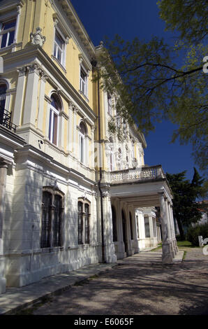 Construction d'archives de l'Etat de Rijeka en hôte Nikola Park Banque D'Images