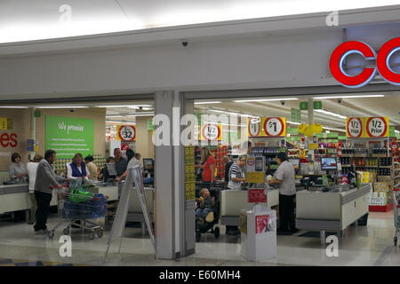 Direction générale de la chaîne de supermarchés australiens Coles dans warriewood, Sydney, New South Wales, Australie Banque D'Images