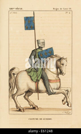 Louis IX, roi de France, en costume militaire monté sur un cheval blanc. Banque D'Images