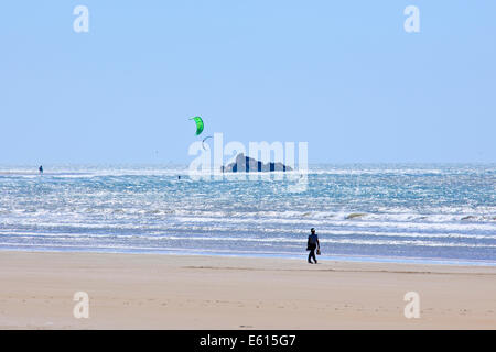 Essaouira,mer,sun,Planche à voile,les marcheurs,Chameau,plus venteux Ville en Afrique,Paul Street,Voyages et photographe de paysage,Maroc Banque D'Images