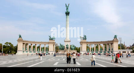 La Place des Héros, Hösök tere, avec Millennium Memorial, Budapest, Hongrie Banque D'Images