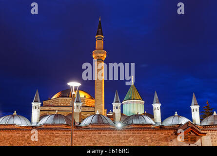 Monastère de Mevlana Rumi, avec le mausolée de Mevlana Museum, Konya, Anatolie centrale, Anatolie, Turquie Banque D'Images