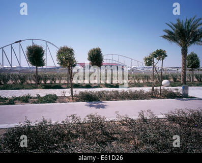 Montagnes russes au Ferrari World, Yas Island, Abu Dhabi, EAU. Banque D'Images