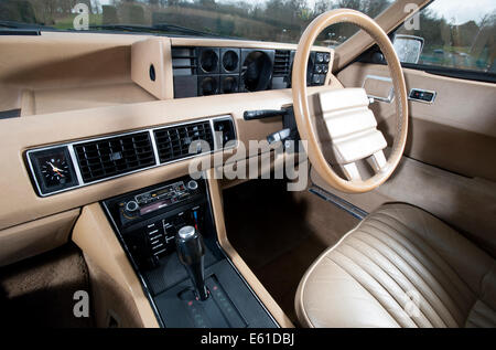 1981 Rover SD1 Vanden Plas V8 powered voiture de sport, voiture de luxe avec performance. L'intérieurapt Banque D'Images