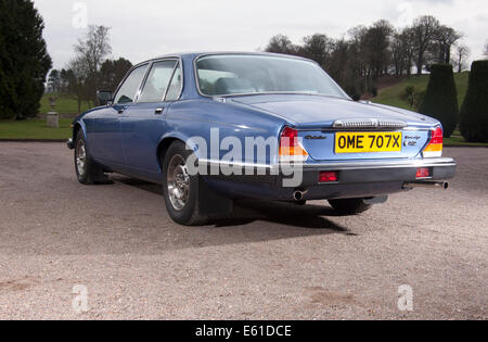 1981 Daimler Jaguar sovereign 4.2 Voiture de luxe britannique Banque D'Images