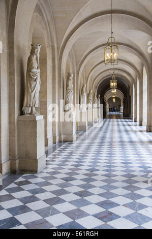 L'intérieur du corridor du château de Versailles Château de Versailles [ ] en France Banque D'Images