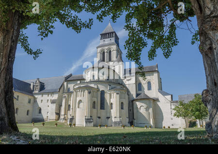 FRANCE FONTEVRAUD : vue de l'abbaye de Fontevraud Banque D'Images