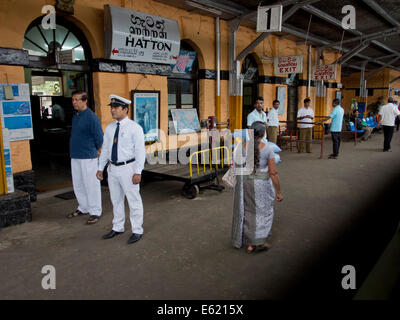 Hatton gare sur la route de Kandy à Ella, dans les hautes terres du Sri Lanka Banque D'Images