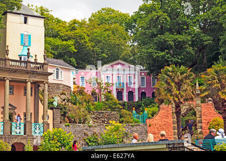 La licorne et formule d'édifices de Portmeirion Village, Pays de Galles Banque D'Images