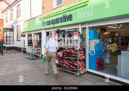 Co-operative Food store, Theale, Berkshire, England, GB, au Royaume-Uni. Banque D'Images