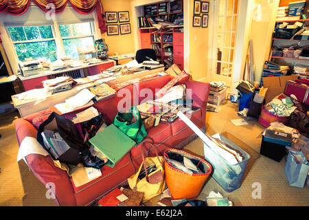 Home Office, malpropre Hoarders' residential home, USA Banque D'Images